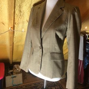 Puffed shoulder Banana Republic blazer